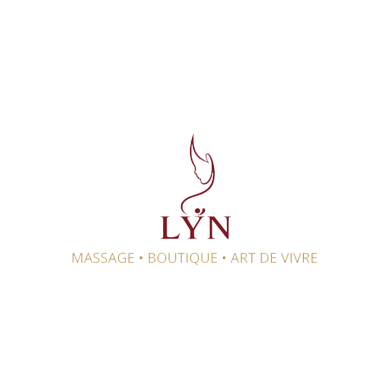 LY̆N Massage
